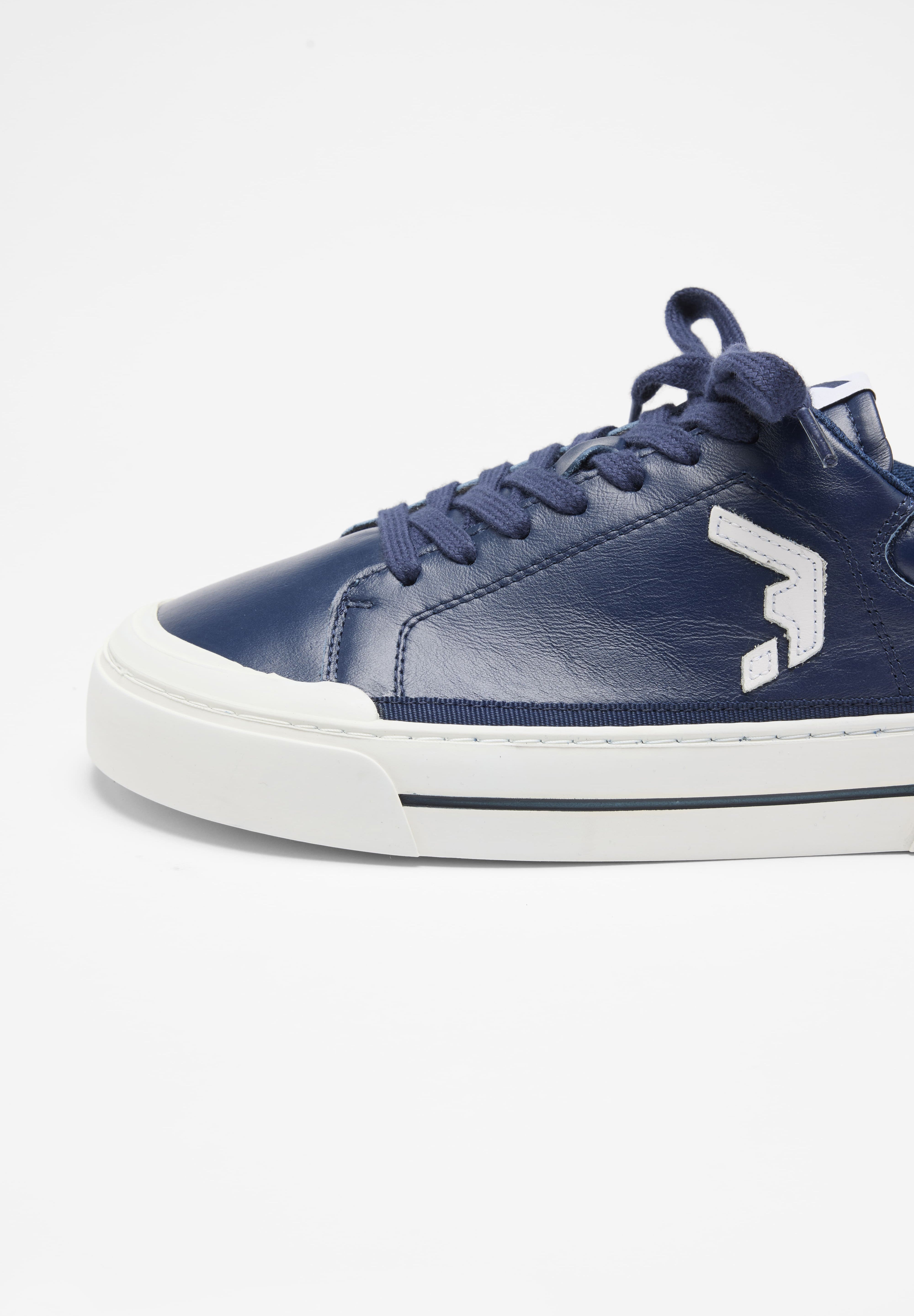Arcus Dark Blue