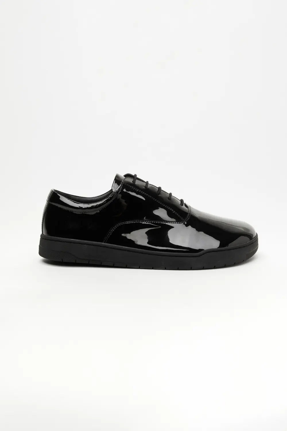Nova Patent Black